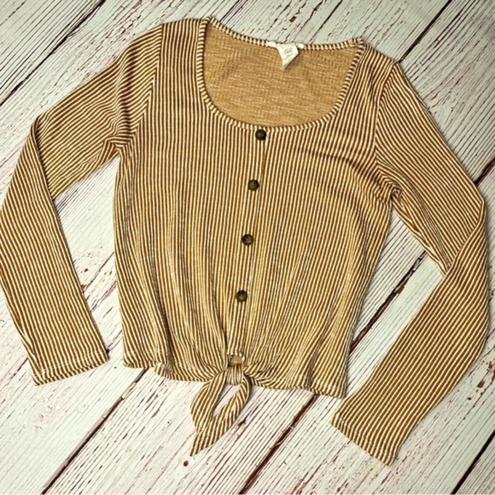 Caution To The Wind Tie Front Top
